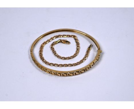 A 9ct yellow gold chain link bracelet, approx 2.8g to/w an oval half hinged bangle with Greek key open decoration, yellow met