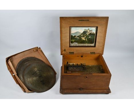 A floral marquetry walnut cased Polyphon, to/w thirteen discs - plays well when prompted, 40 cm x 36 cm x 21 cm hHas all teet