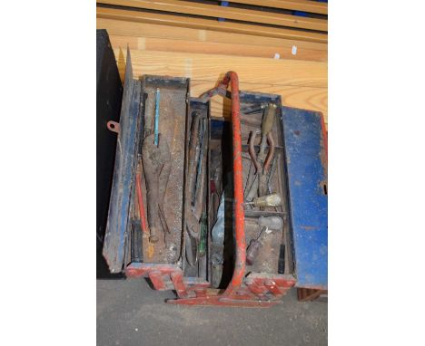 CANTILEVER TOOLBOX AND CONTENTS
