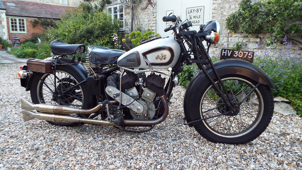 A 1933 AJS Model 33/2 996cc motorcycle combination, registration number ...