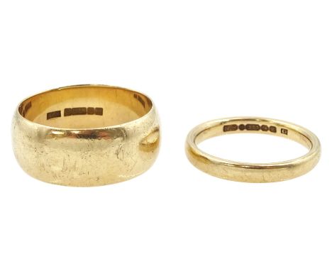 Two 9ct gold wedding bands, hallmarkedCondition Report:Approx 9.15gm, wide band size P-Q, depth = 8.1mm, other size K-L