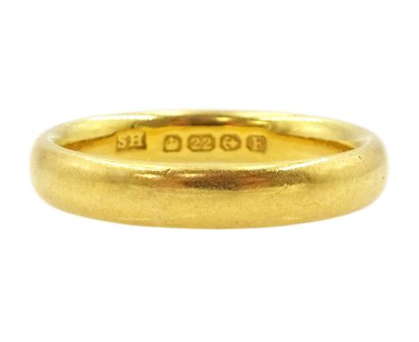 Early 20th century 22ct gold wedding band, Birmingham 1930Condition Report:Approx 4.45gm, size J-K, depth 3.2mm