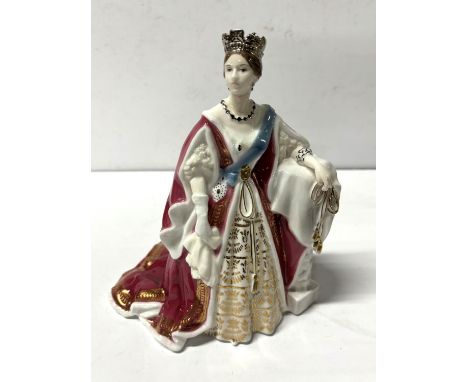 Queen Victoria, Royal Worcester, Sculptured by Martin Evans  1124/4500 
