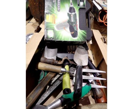 Collection of mixed hand tools and garden tools. Not available for in-house P&amp;P 