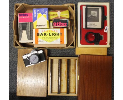 A Prinzflex camera and other photographic equiment.