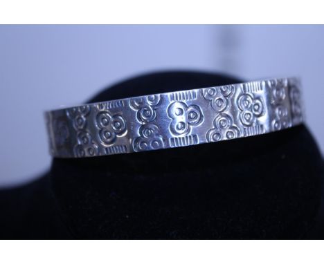 A 925 silver bangle 