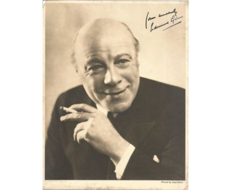 Actor Edmund Gwenn vintage signed 10x8 black and white photo. Edmund Gwenn was an English actor. On film, he is best remember
