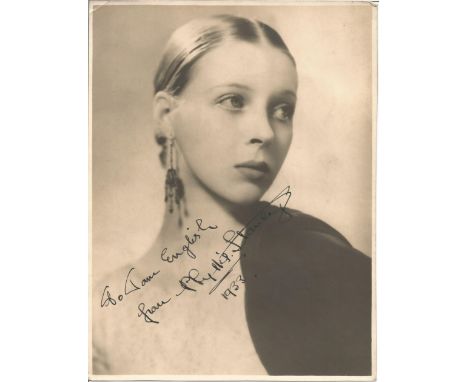 Actress Phyllis Stanley signed 8x6 vintage black and white photo, signed and dated 1933, dedicated to Tom. Stanley was an act