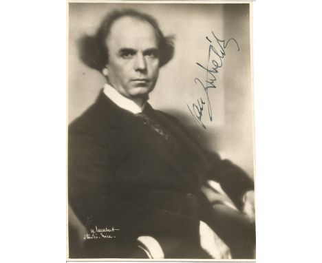 Violinist Jan Kubelik vintage black and white 8x6 photo with inscription to verso dated 1931. Jan Kubelík 5 July 1880 - 5 Dec