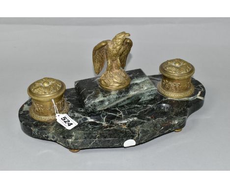 A LATE 19TH CENTURY CONTINENTAL VARIEGATED GREEN MARBLE AND GILT METAL DESK STAND WITH A SIMILAR PAPERWEIGHT, the desk stand 