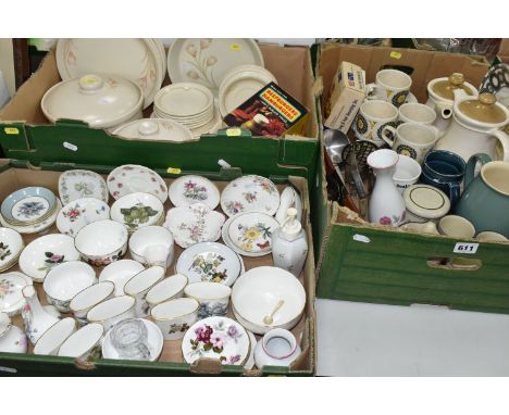 THREE BOXES OF BILTONS AND HORNSEA TEA / COFFEE AND DINNERWARE, SMALL GIFTWARE CERAMICS, ETC, including Wedgwood and Royal Wo