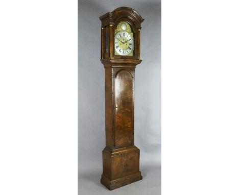 Obadiah Smith of London. An early 18th century walnut eight day longcase clock, the 12 inch arched brass dial with silvered R