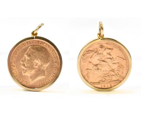 A George V 1912 full sovereign in 9ct yellow gold pendant loop mount, approx 9.3g.Additional InformationThe coin does not spi