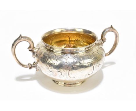 EDWARD, JOHN &amp; WILLIAM BARNARD; an early Victorian hallmarked silver twin handled bowl with gilt washed interior and engr