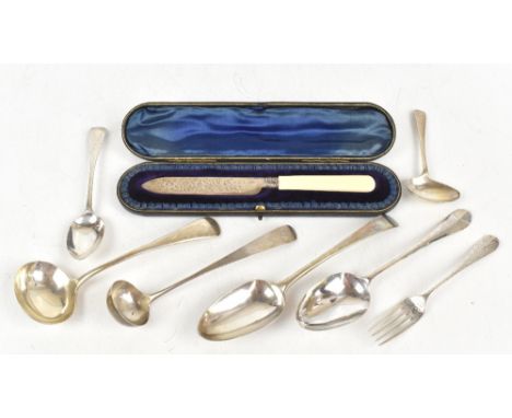 HILLIARD &amp; THOMASON; an Edwardian hallmarked silver and ivory handled serving knife, with engraved foliate detailing, in 
