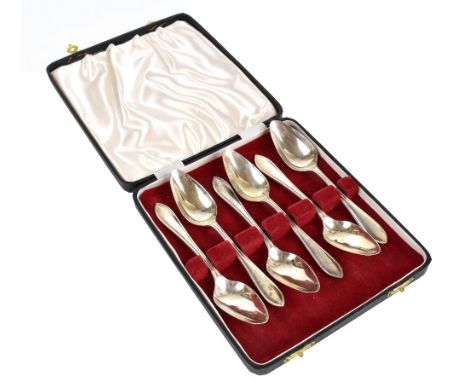 VINERS LTD; a set of six Elizabeth II hallmarked silver grapefruit spoons, in a fitted case, Sheffield 1961, weight approx 5.