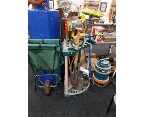 QUANTITY OF GARDEN TOOLS AND WHEELBARROW