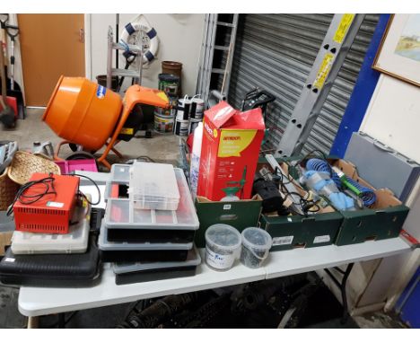 TABLE LOT OF TOOLS, NAILS, SCREWS ETC