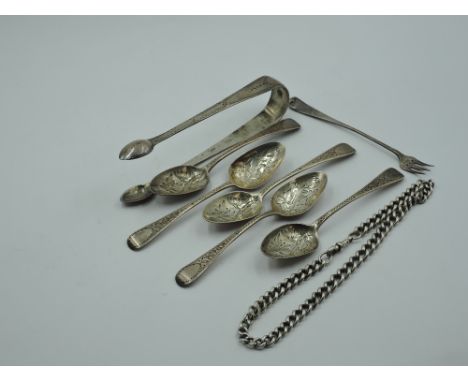 Five Georgian silver tea spoons having moulded foliate decoration to bowls and chased stems with plain cartouches, London 181