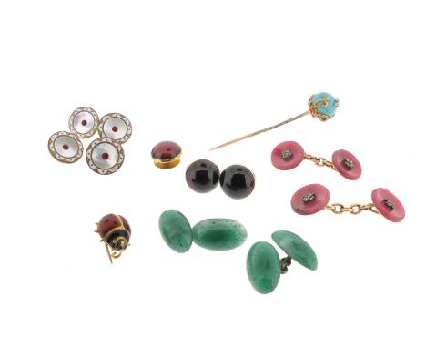 A mixed lot of jewellery including a pair of Rhodonite disc cufflinks, each circular section centred with a cross of rose-cut