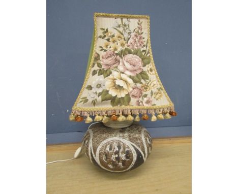 Ceramic pottery table lamp with shade (plug removed)&nbsp;