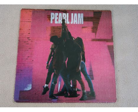 Pearl Jam Ten Original 1991 Europe Vinyl Album with inner sleeve EPC 468884 1 Original first pressing The vinyl is in Good co