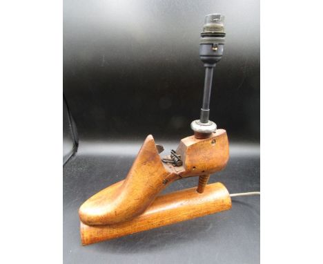A shoe last lamp