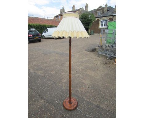 Wooden floor lamp with shade&nbsp;