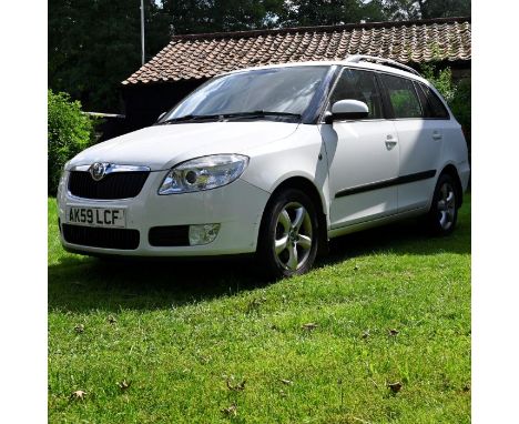 Skoda Fabia 1.9 TDI Pure Drive 2 5dr , First registration: September 2009, white, 48,235 miles showing on the clock, MOT expi