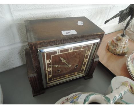 A mid 20th century mantle clock