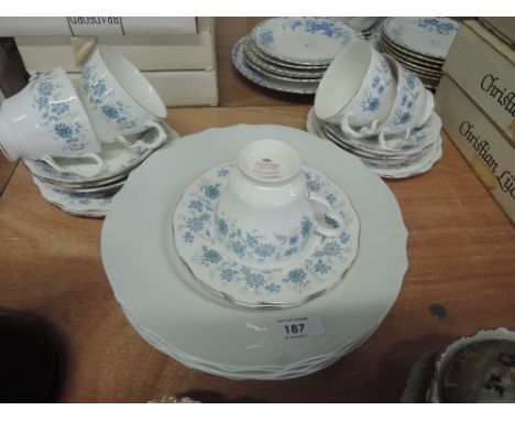 A Colclough 'Braganza' part tea service and Alfred Meakin plates