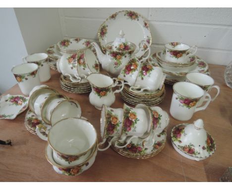 A part Royal Albert Old Country Roses dinner/tea service approx 54 pieces