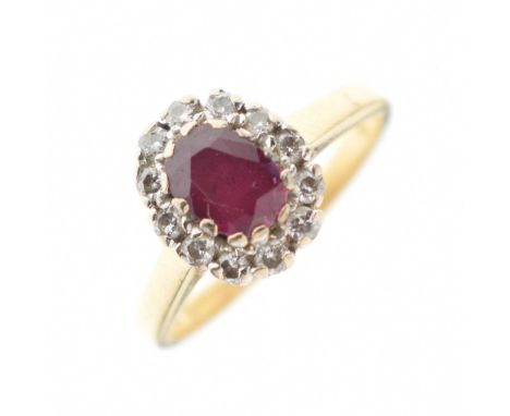 18ct gold ruby and diamond cluster ring, London 1979, size K approx, 4.1g gross approx