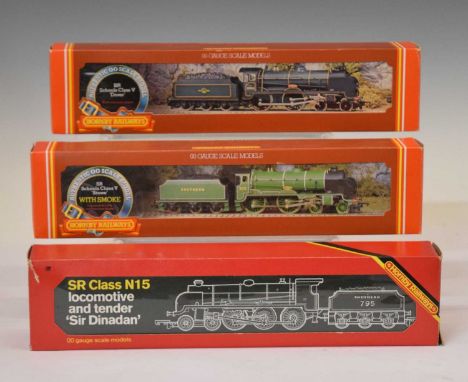 Hornby - Three boxed 00 gauge railway trainset locomotives with tenders comprising R.154 'Sir Dinadan', R.257 'Dover; and R.3