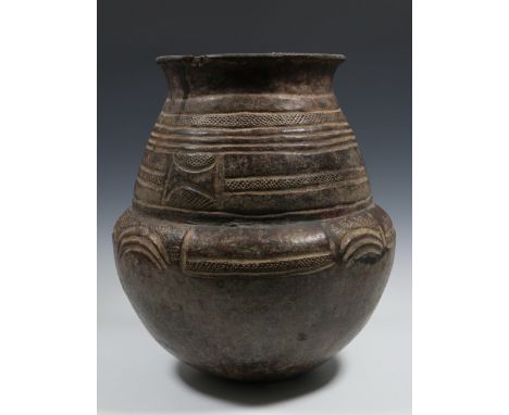   DRC, Songhe, large ceramic storage jar, with black-red patina and geometrical patterns in relief. With two chips and on the