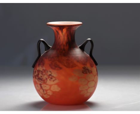 Schneider acid-etched vase decorated with bunches of grapes - Weight: 2.46 kg - Shipping unavailable - Region: france - Sizes