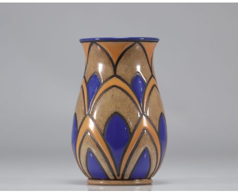Villeroy &amp; Boch Art Deco enameled earthenware vase with blue and yellow and decorated with geometric designs - Weight: 60