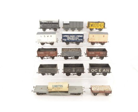 Kitbuilt and modified Lima 0 Gauge wagons and various spares and accessories many unused, Wagons include, Egg Van, Refrigerat