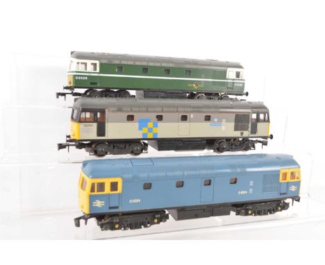 Lima 0 Gauge Class 33 Diesel Locomotives (3), BR green D6506, BR blue D6524 and Railfreight grey 33050 'Isle of Grain', VG (3
