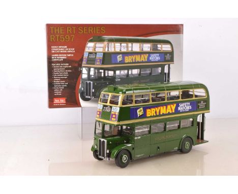 Sunstar 1:24 Scale Bus, boxed 2925 1948 RT 597 HLX414 in green London Transport Livery, with packaged wing mirrors and certif