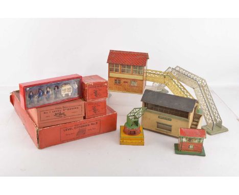 Hornby and other Makers 0 Gauge Signal Boxes Cranes Footbridges and other Accessories (qty), Hornby series No 1 single and No