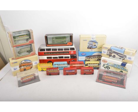 Modern Diecast Public Transport Vehicles,  mainly vintage vehicles, boxed/cased examples, Corgi Classics, 98462 Greyhound Lin