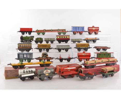 Hornby 0 Gauge bogie and 4-wheel Goods Rolling stock,  bogie No 2 Lumber wagon, grey, and another in red, bogie bolster wagon