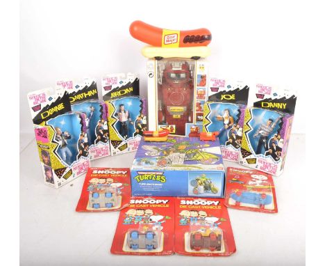 1970s-90s Toys and Action Figures,  boxed/packaged, 1970s bubble packed Snoopy diecast models made in Macau (4), boxed Magic 