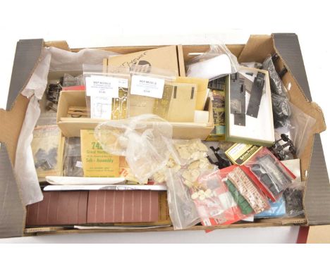 US Outline 0 Gauge part built coach kit and various part made items of Rolling stock and quantity of coach bogies and other a
