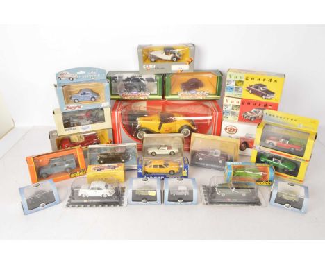 Modern Diecast Vintage Cars (25), all boxed/cased private, commercial and competition, in various scales, 1:18 scale Solido 9