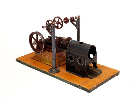 Bing liegender Heißluftmotor 9635, uralt, mit Hochtransmission und Brenner, HL, tw LS, Alterungsspuren, auf Holzsockel, L 31,