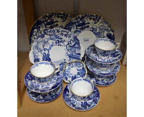 A Royal Crown Derby Mikado pattern tea set for six; trinket dish