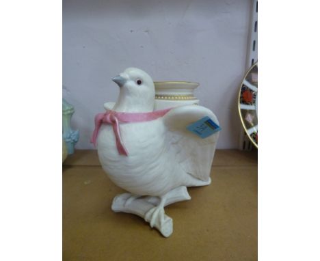  Royal Worcester porcelain dove vase with pink ribbon H16cm