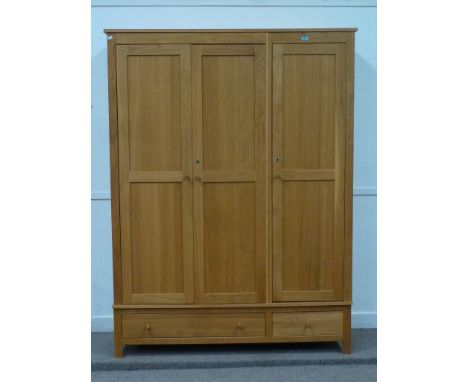 Light oak triple wardrobe with two drawers, W150cm, H205cm